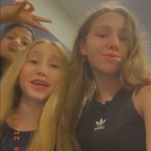 Meet your Posher, Anika